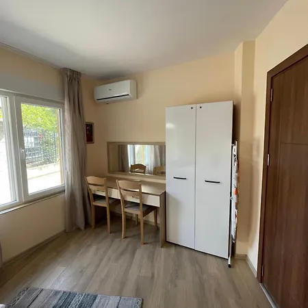 Summer 1 - Relaxing Near *