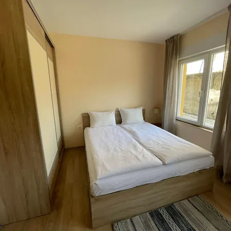 Summer 1 - Relaxing Near 아파트 *